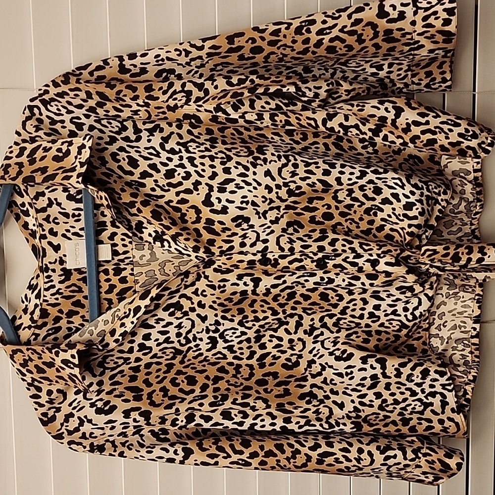 Chico’s Women’s Size 3(XL) No-Iron Button Tie Front Leopard Print Shirt